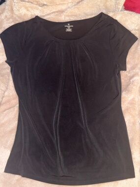 Worthington Petite Black Crewneck Top